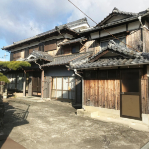 愛知県・岐阜県・三重県の老朽化した空き家を解体する真和工業の施工イメージ｜倒壊リスク防止と安全対策に対応